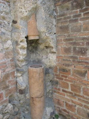El descubrimiento permitió descubrir el uso de desagües en Pompeya.