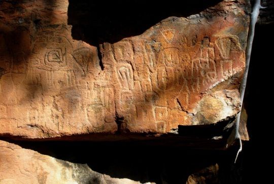 Descubren nuevos petroglifos en México