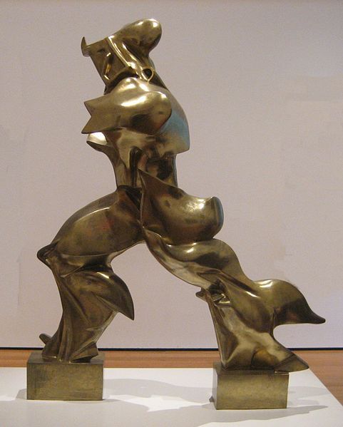 Formas únicas de continuidad en el espacio, Umberto Boccioni, 1913