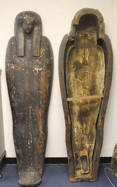 Sarcófago egipcio de 3.000 años encontrado en Essex, Inglaterra. Crédito: Reeman Dansie Auction