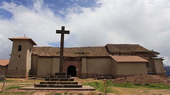iglesia San Francisco de Asís, en la ciudad de Maras (Perú).