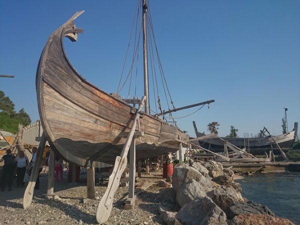 Recreación de embarcación antigua en Turquía.