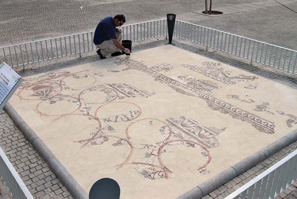 Mosaico hallado en Israel en donde se ve el mapa de una ciudad de algún lugar de Egipto.