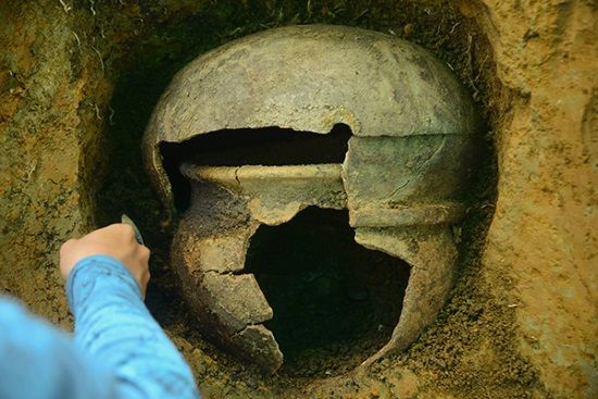 Urnas funerarias de 2.000 años de antigüedad halladas en Colombia. AFP