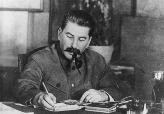 biografia de stalin
