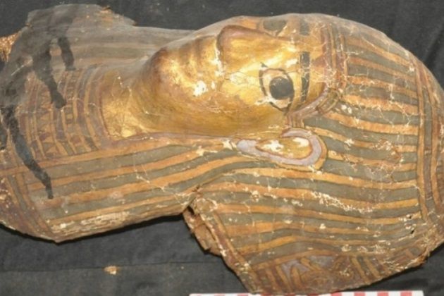 descubren tumbas asuan egipto