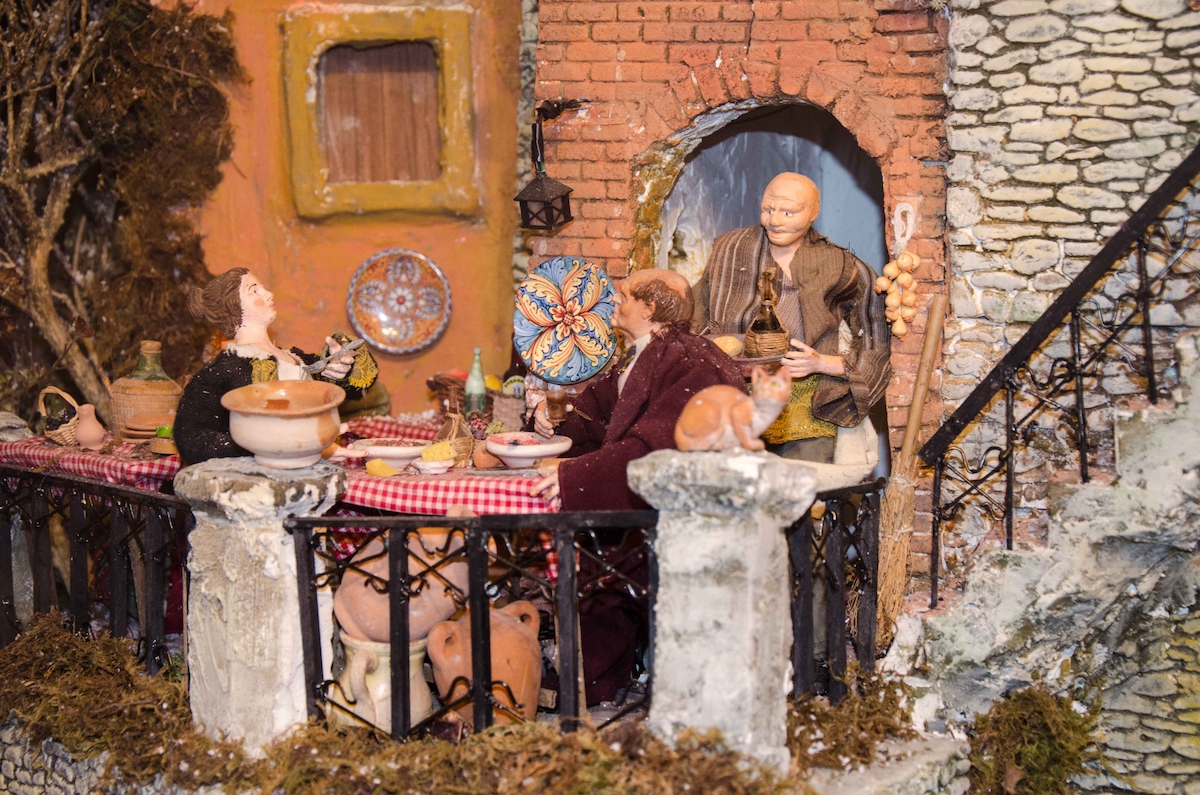 escenas tipicas de pueblo en un belen napoletano