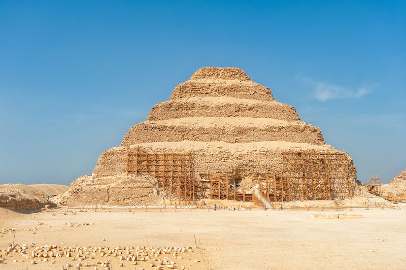 piramide zoser en saqqara egipto