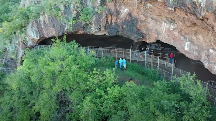 border cave