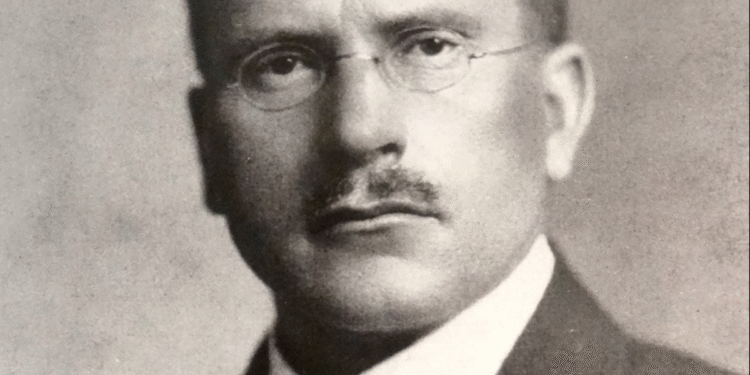tarot y psicologia Carl Gustav Jung, psiquiatra suizo y creador de la psicología analítica