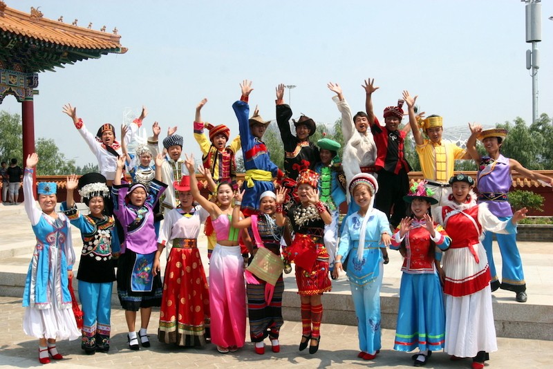 la nacion china tiene 56 grupos etnicos