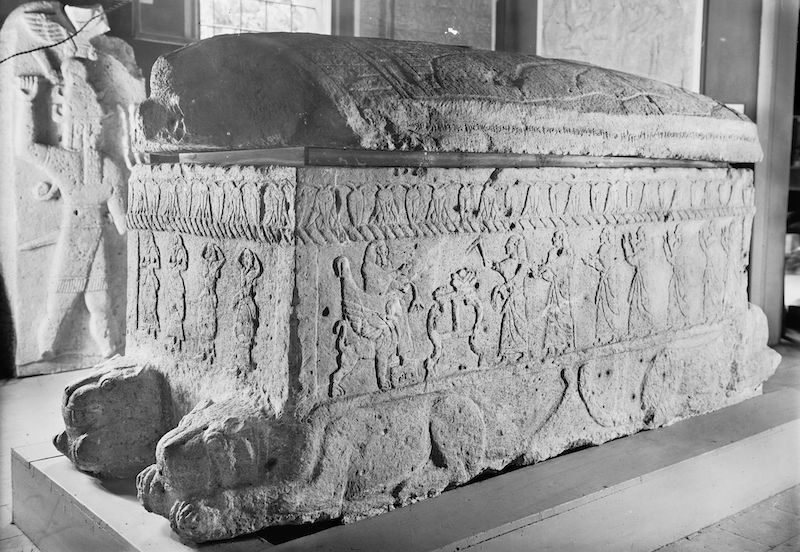 caracteristicas arte fenicio sarcofago ahiram