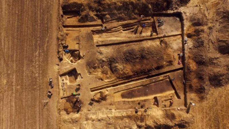 tumbas neolitico polonia