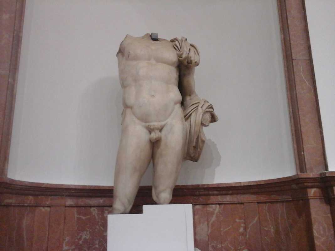 estatua trajano italica