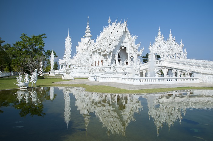Templo Blanco en Chiang Rai en Tailandia
