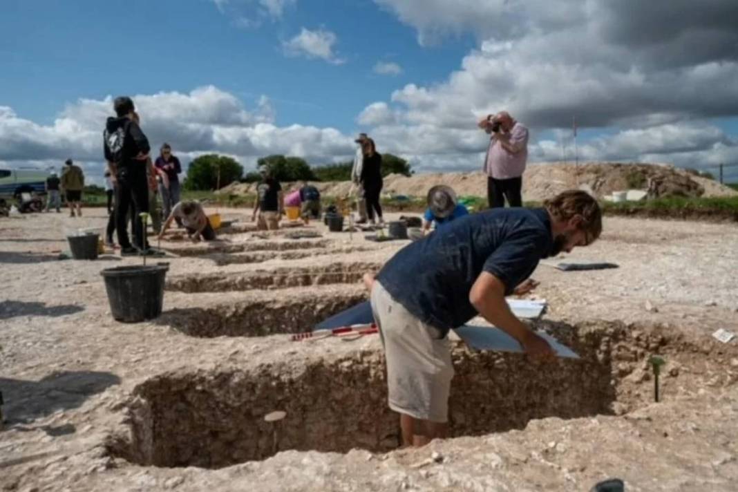 Excavaciones en cementerio anglosajón.