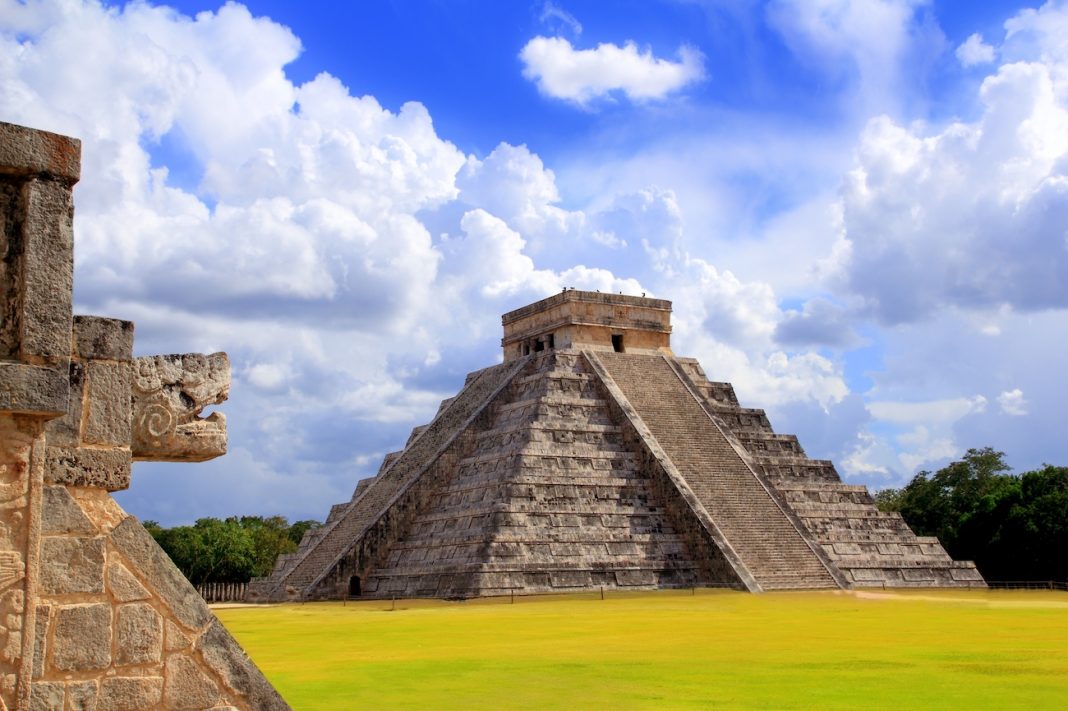 Encuentran similitudes arquitectónicas entre Chicen Itzá y Edzná.