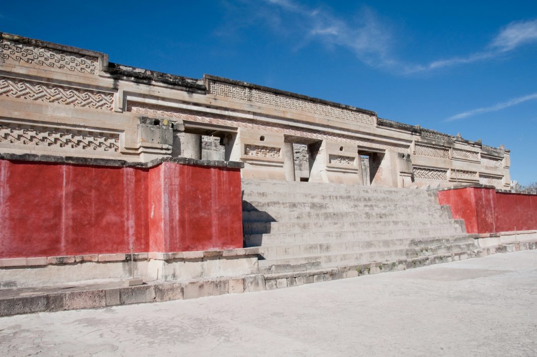 ciudad arqueologica mitla mexico