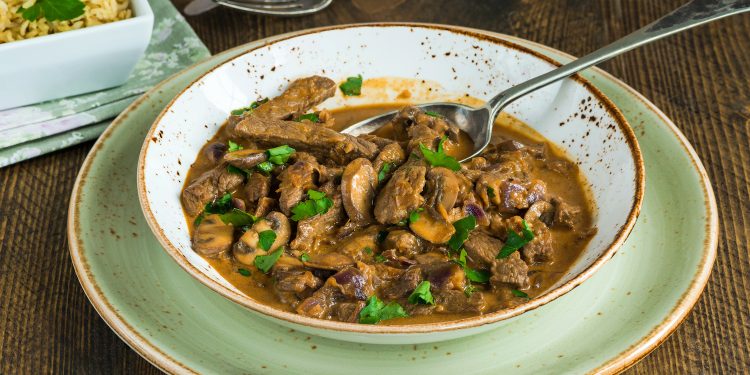 historia receta ternera strogonoff