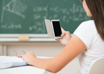 La revolución silenciosa de los Smartphones: cómo transformaron la educación a distancia