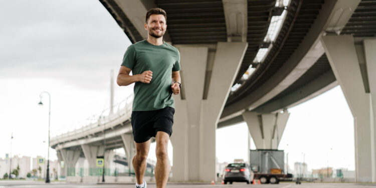 Las tendencias en calzado deportivo que marcarán este año