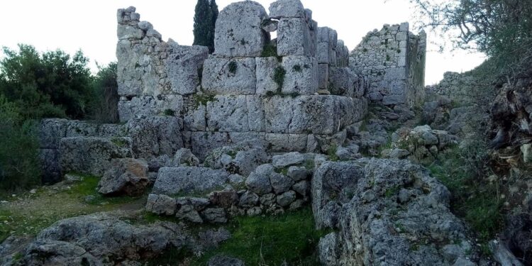 Un santuario dedicado a Odiseo ha sido hallado en Ítaca.