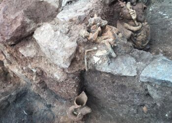 Reinician las excavaciones en el castillo de kurul.