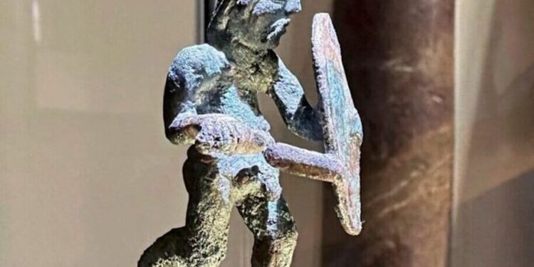 Una figura de un guerrero celta encontrada en Alemania.