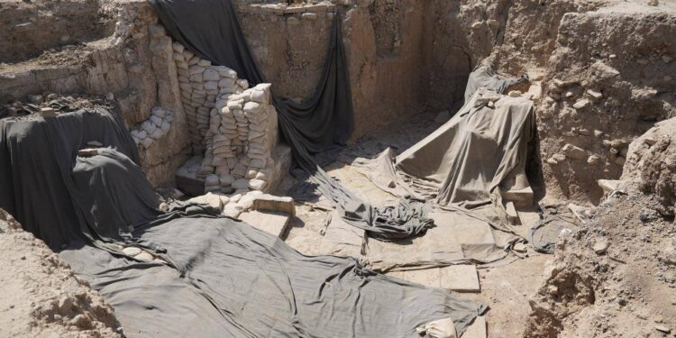 El toro asirio de seis metros es el Lamassu más grande.