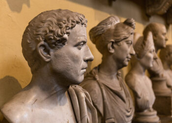 Bustos de ciudadanos romanos representando la diversidad de estatus y comunidad política del imperio romano
