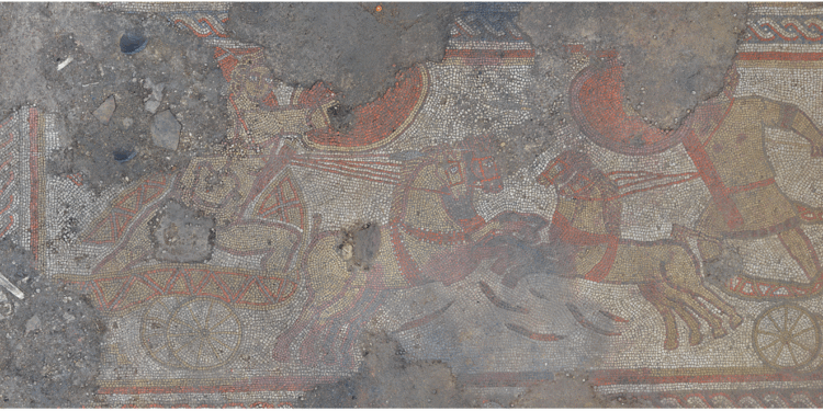 Descubren un mosaico de la Guerra de Troya de Esquilo en Inglaterra.