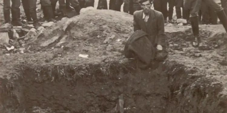 La identidad de un verdugo de las SS revelada gracias a la inteligencia artificial.