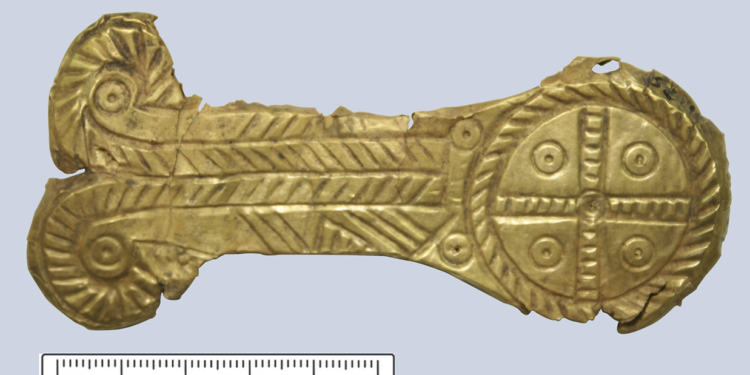 Dos símbolos solares del norte de Europa se han hallado en tumbas micénicas.