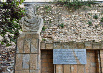 Asdrúbal Barca, general cartaginés (c. 243-207 a.C.). Hermano de Aníbal, gobernó Hispania como base de poder cartaginés durante la Segunda Guerra Púnica. Murió en batalla del Metauro en 207 a.C.