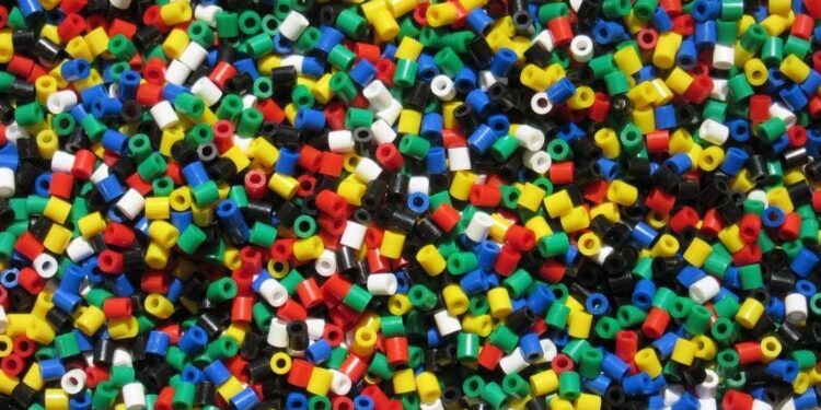 Micro plásticos han sido hallados en capas de hace 2 milenios.