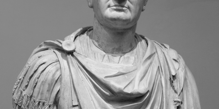 Estatua de Vespasiano, emperador romano fundador de la dinastía Flavia (69-79 d.C.)