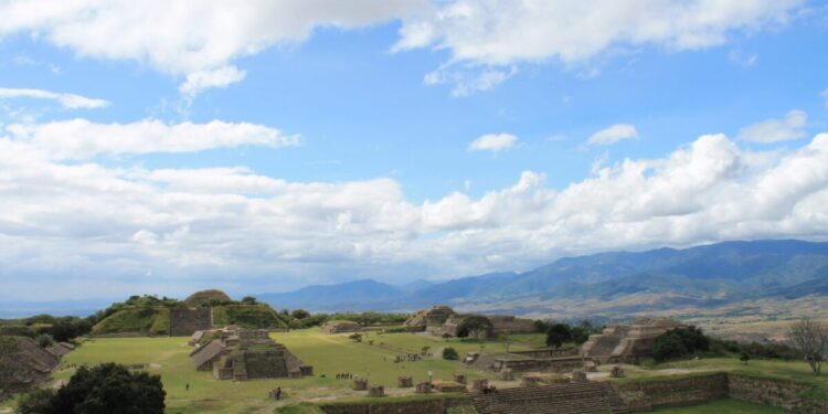 Descubren que el calendario lunar zapoteca es más antiguo que el calendario maya.