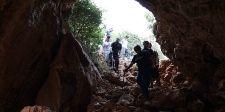 Una cueva en Turquía muestra continuidad cultural entre neandertales y sapiens.