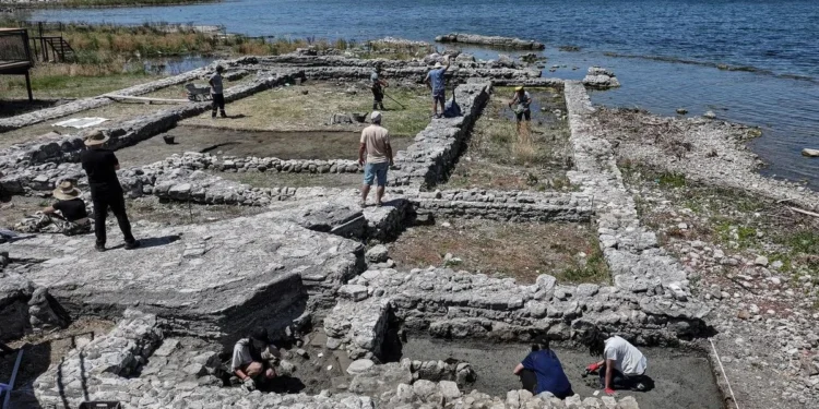 Investigadores descubren restos de la posible iglesia del Concilio de Nicea.