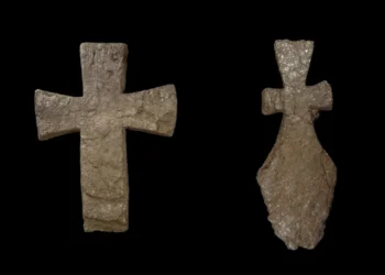 Siete cruces de gran tamaño son encontradas en Noruega.