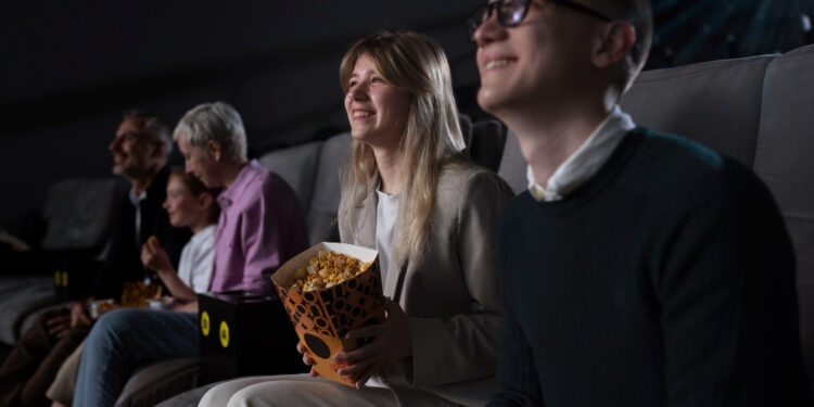 Cine histórico: qué se respeta, qué se comprime y qué se inventa
